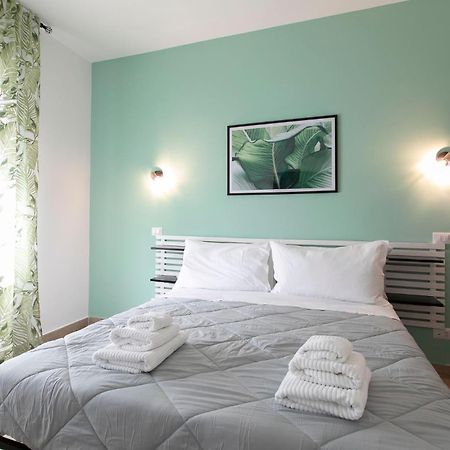 Domina Guest House Fiumicino Eksteriør billede